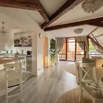Apartone Altstadt-hotel