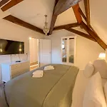 Apartone Altstadt-hotel
