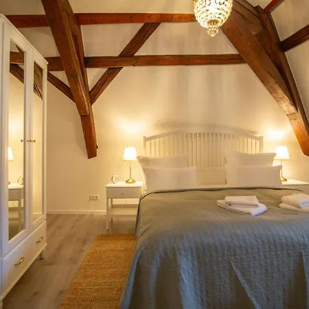 Hotel Apartone Altstadt-hotel 3*