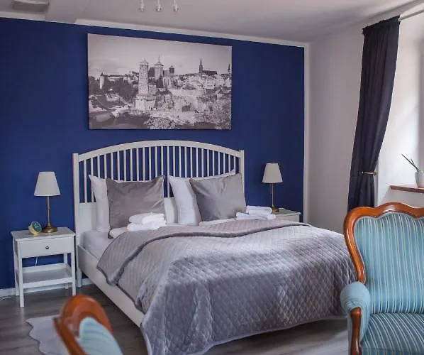 Apartone Altstadt-hotel 4*