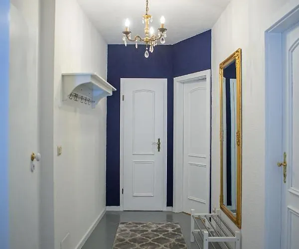 Apartone Altstadt-hotel 4*